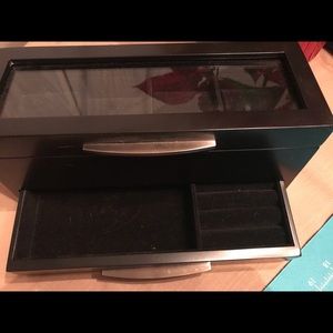 Watch / jewelery box
